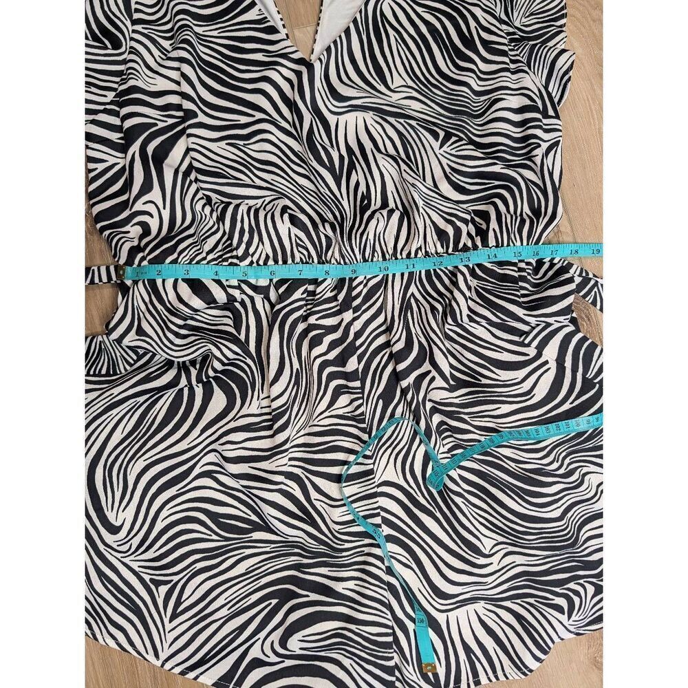 City Chic Zebra Playsuit Romper Women's Plus Size 16 0XL Animal Print Pockets - Picture 9 of 14